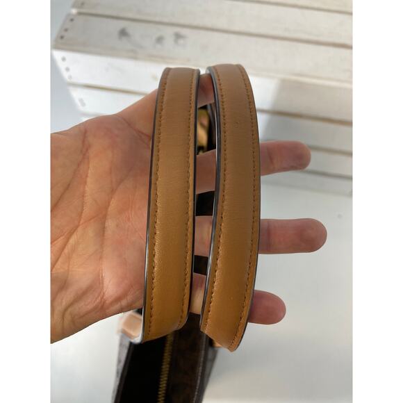 MICHAEL KORS MEDIUM SIGNATURE EYELT SAFFINAO LEATHER HANDBAG - Picture 11 of 16